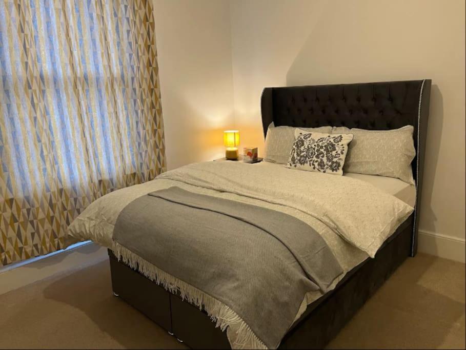Two Bedroom Flat In London Exterior photo